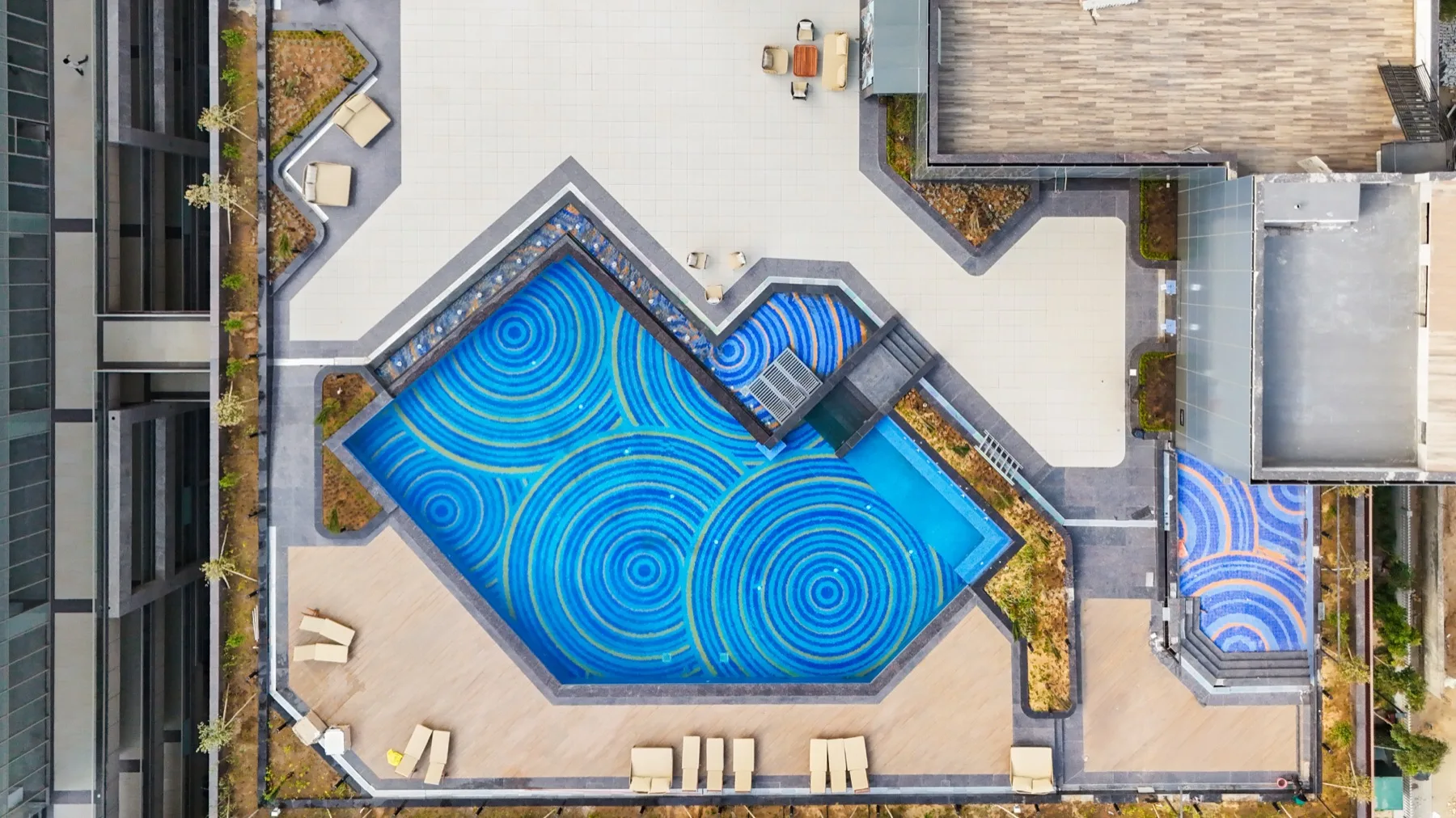 Poolside, The Sunday Way
